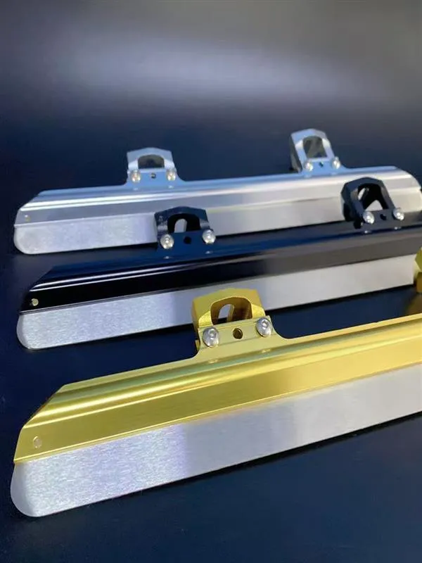 Ice-clearing Blade. Ice-skating Blade